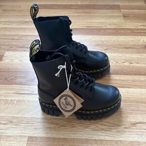 NWT Dr. Martens Women’s Audrick Nappa Leather Platform Boots